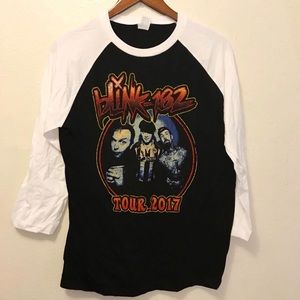 NWT Blink 182 Tour 2017 Raglan Tee